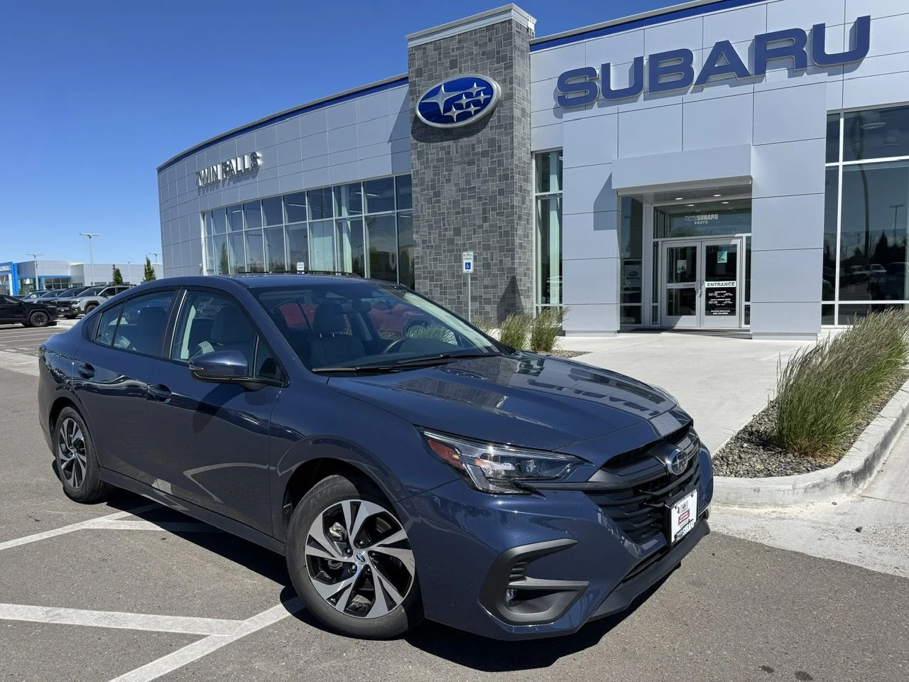 2025 Subaru Legacy Premium's photo