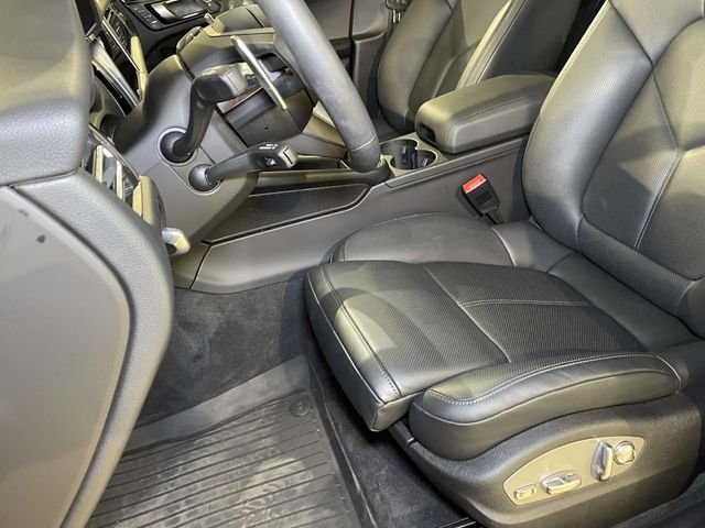 Used 2026 Red Porsche  image 5