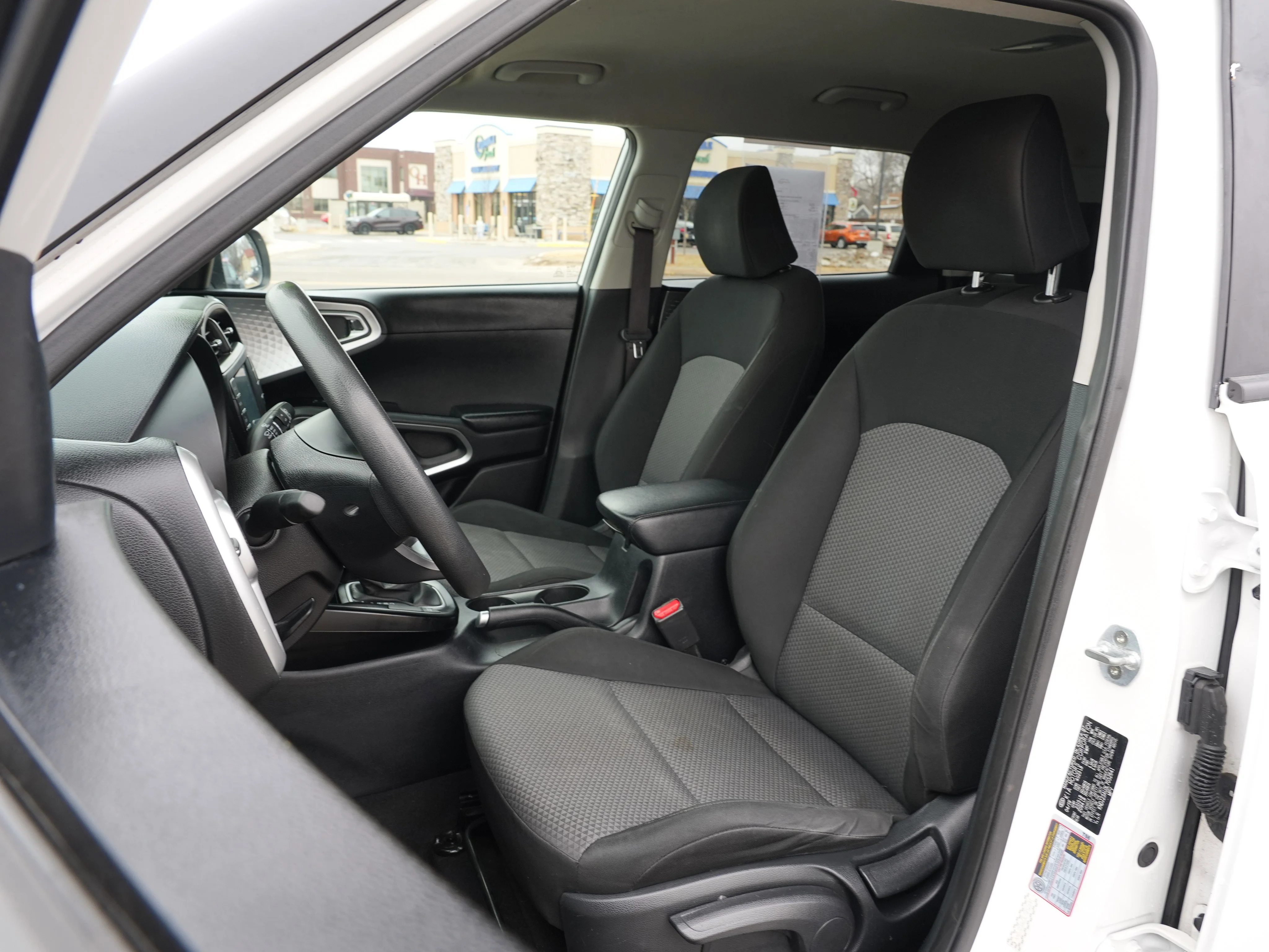 2020 Kia Soul LX - Photo 12