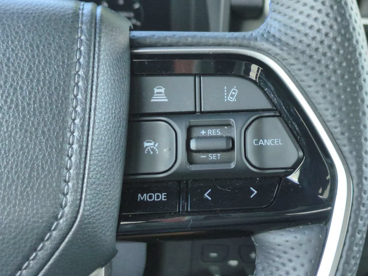 Used 2025 Magnetic Gray Metallic Toyota Platinum image 25