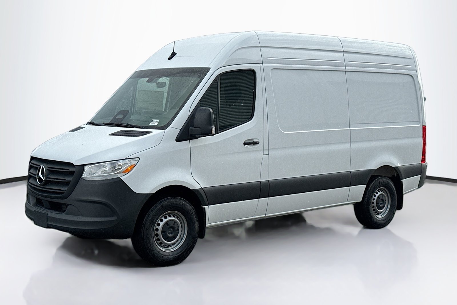 New 2026 Arctic White Mercedes-Benz  image 1