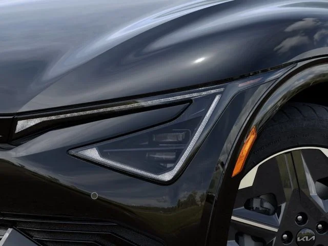 New 2025 Black Kia Light image 10