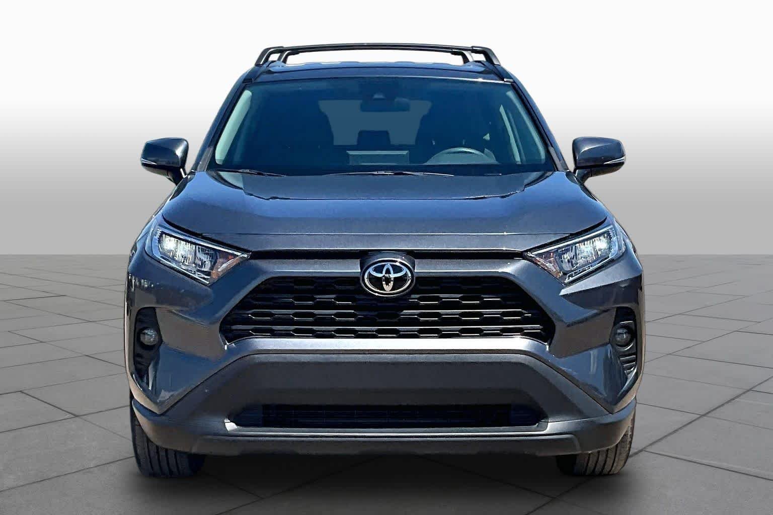 Used 2021 Magnetic Gray Metallic Toyota XLE image 3