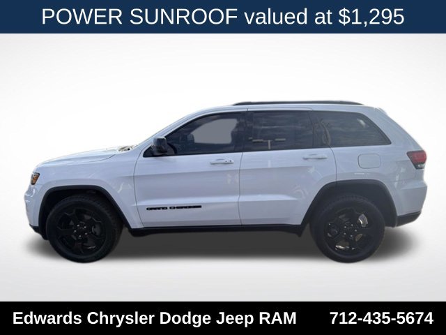 Used 2019 White Jeep Laredo image 4