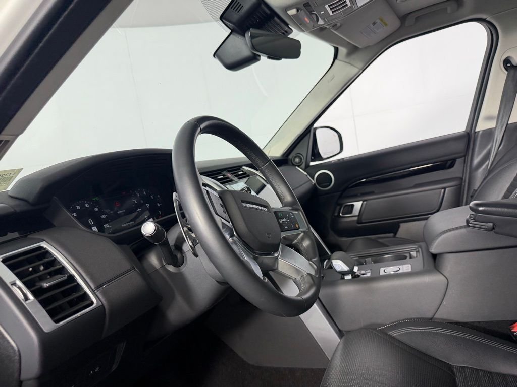 Used 2024 Fuji White Land Rover S image 22