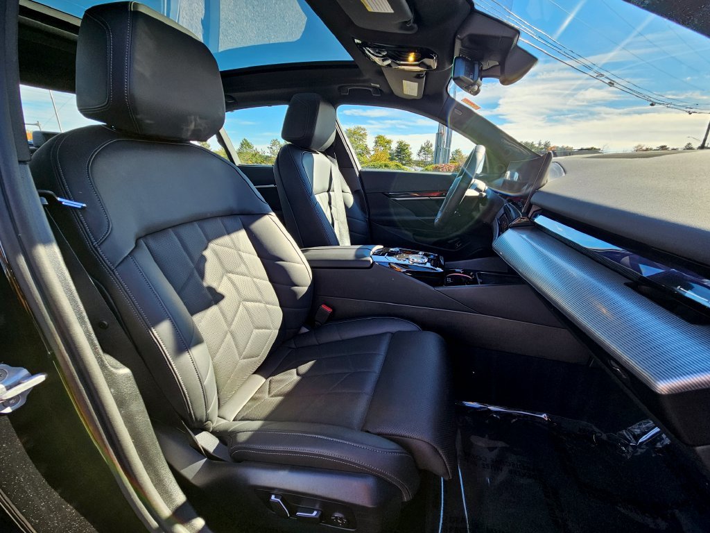 Certified Used 2025 Black Sapphire Metallic BMW xDrive40 image 17