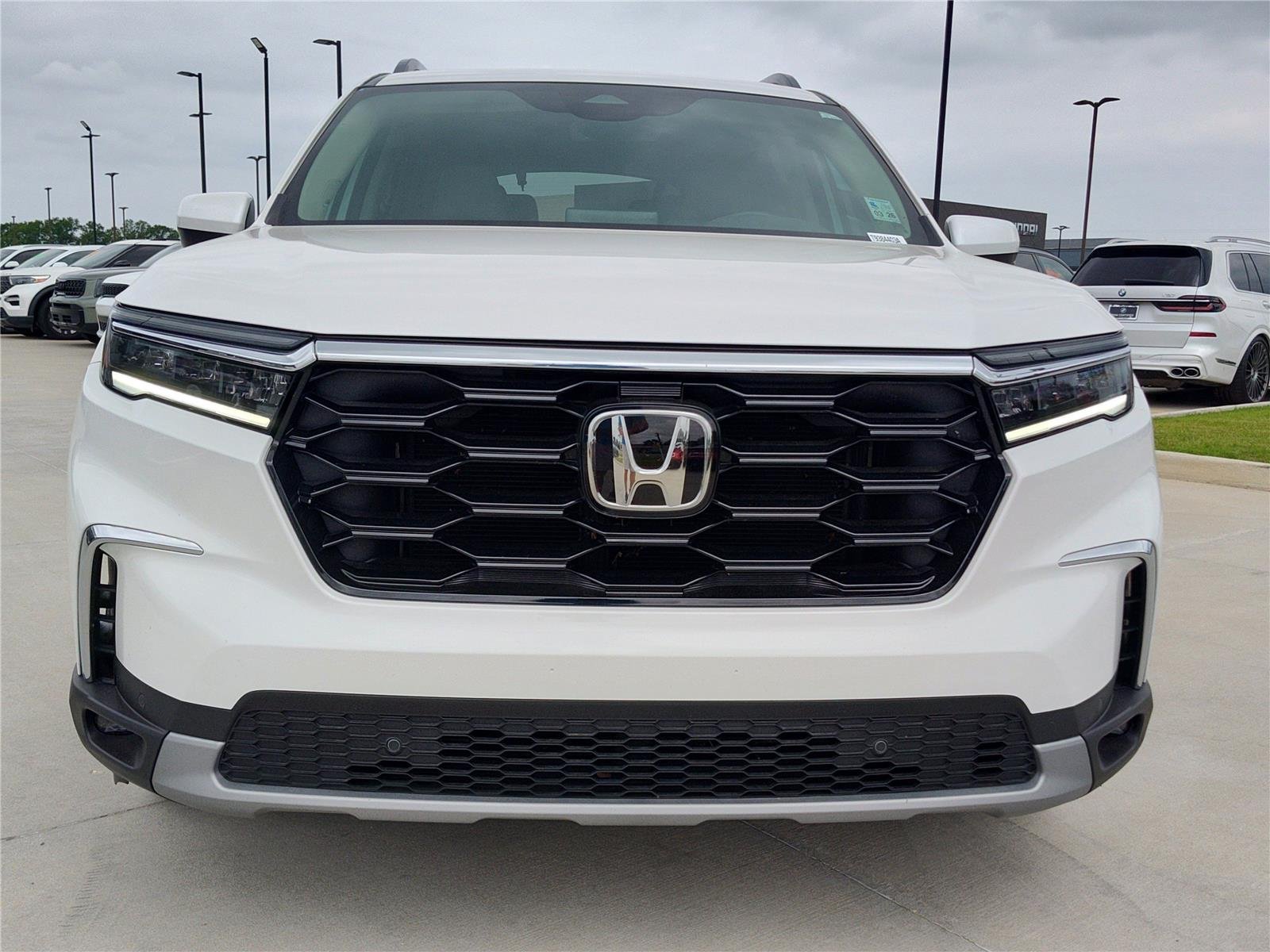 Used 2025  Honda Touring image 12