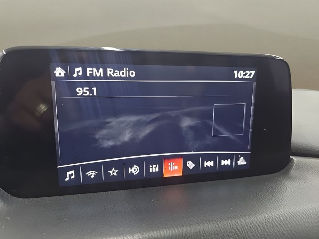 Used 2019 Silver Mazda Sport image 31