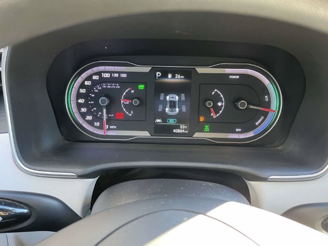 Certified Used 2023 Shimmering Silver Hyundai Blue image 20