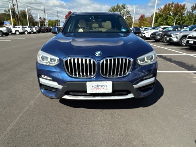 Used 2018 Blue BMW xDrive30i image 2