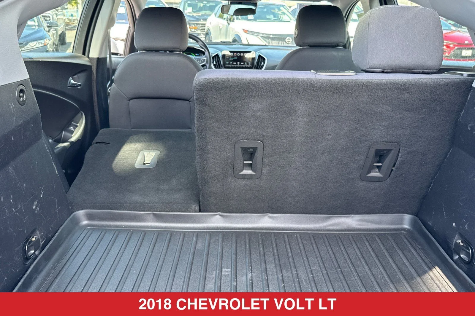 Used 2018 White Chevrolet LT image 16