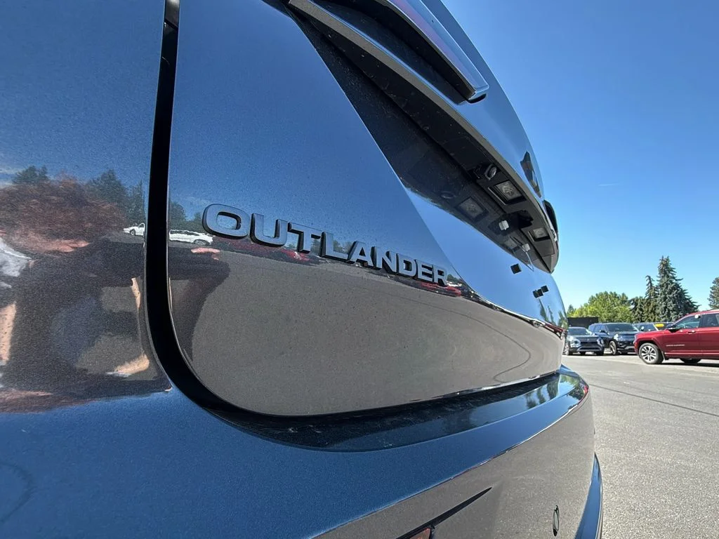New 2026 Graphite Gray Mitsubishi LE 1.5T S-AWC image 33