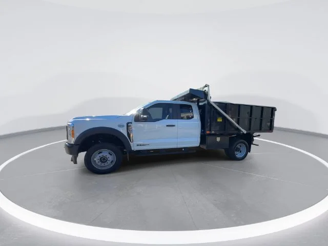 Used 2025 White Ford XL image 4