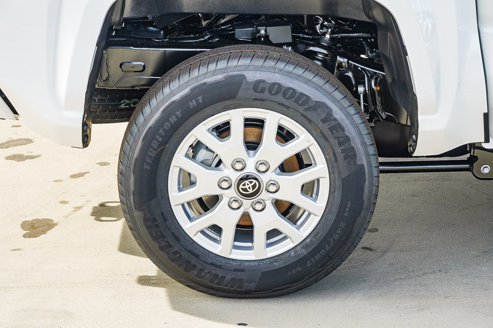 2026 Toyota Tacoma SR5 - Photo 11