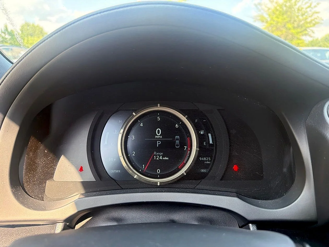 Used 2016  Lexus 350 image 19
