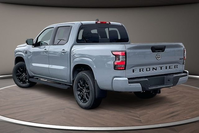 New 2026 Boulder Gray Pearl Nissan Crew Cab SV image 3