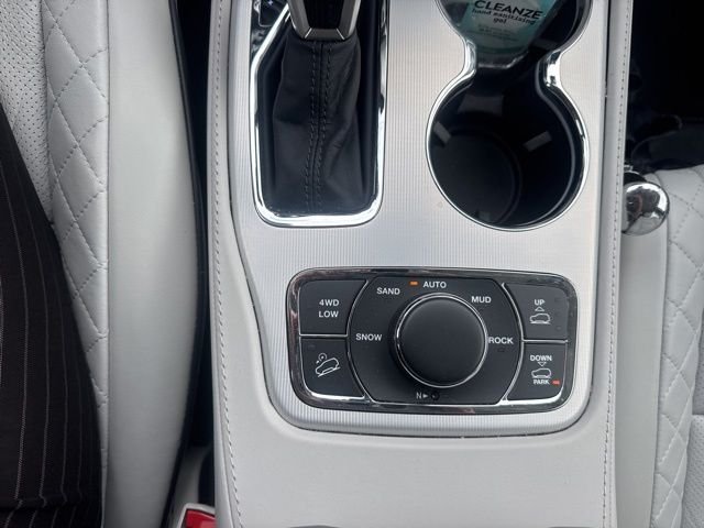 Used 2021 Red Jeep Summit image 15
