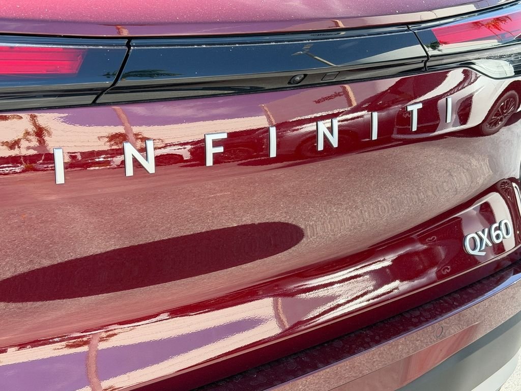 Used 2026 Red INFINITI LUXE image 10