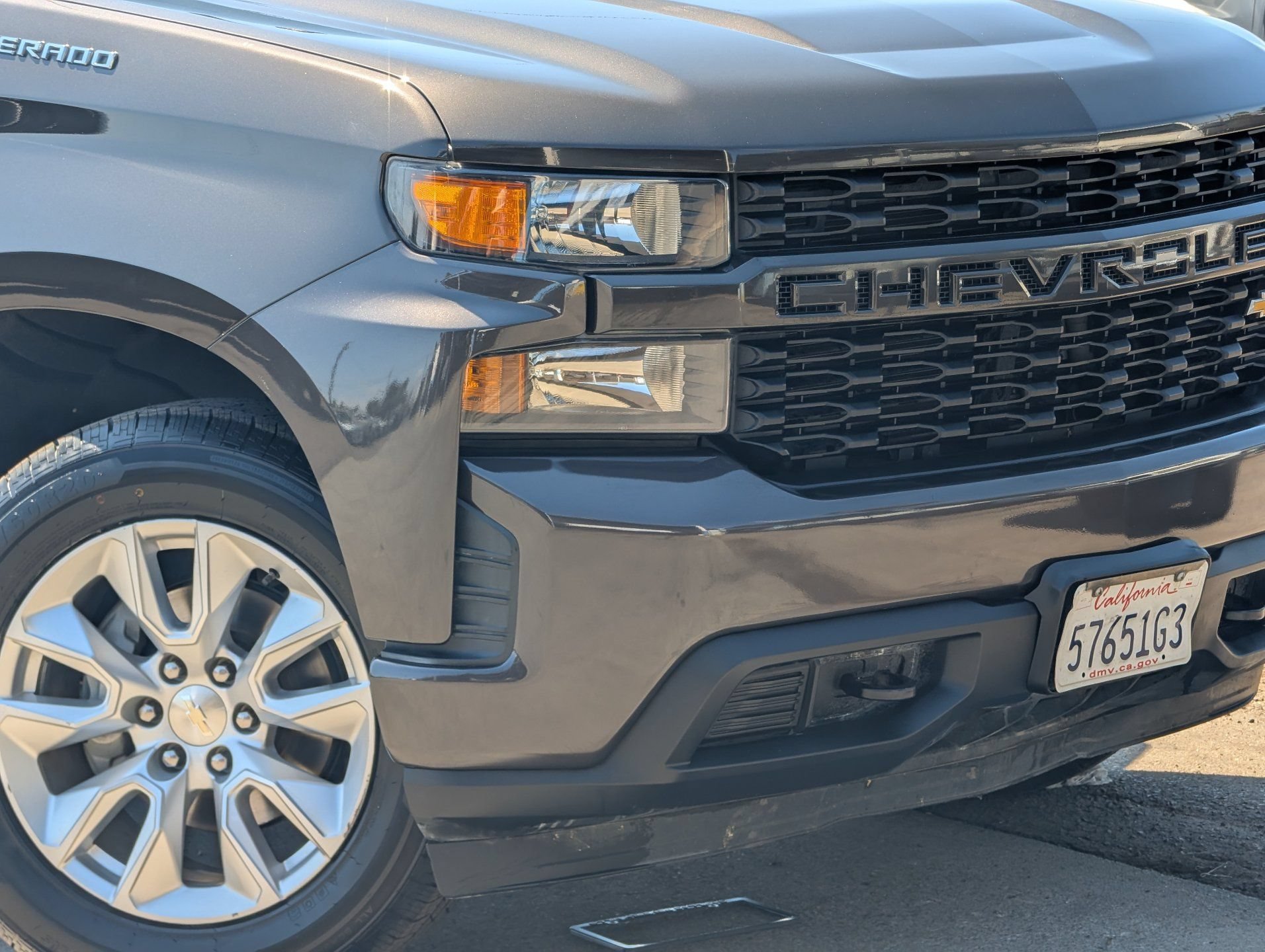 Certified Used 2021 OXFORD BROWN METALLIC Chevrolet Custom image 3