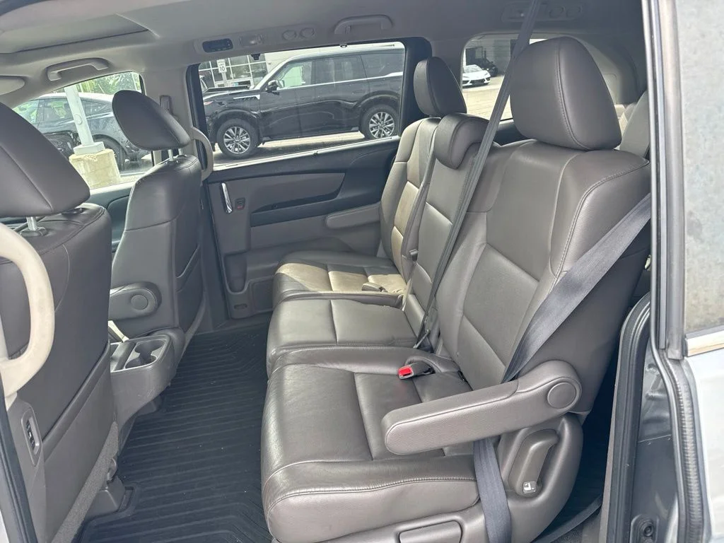 Used 2016 Silver Honda EX-L image 5