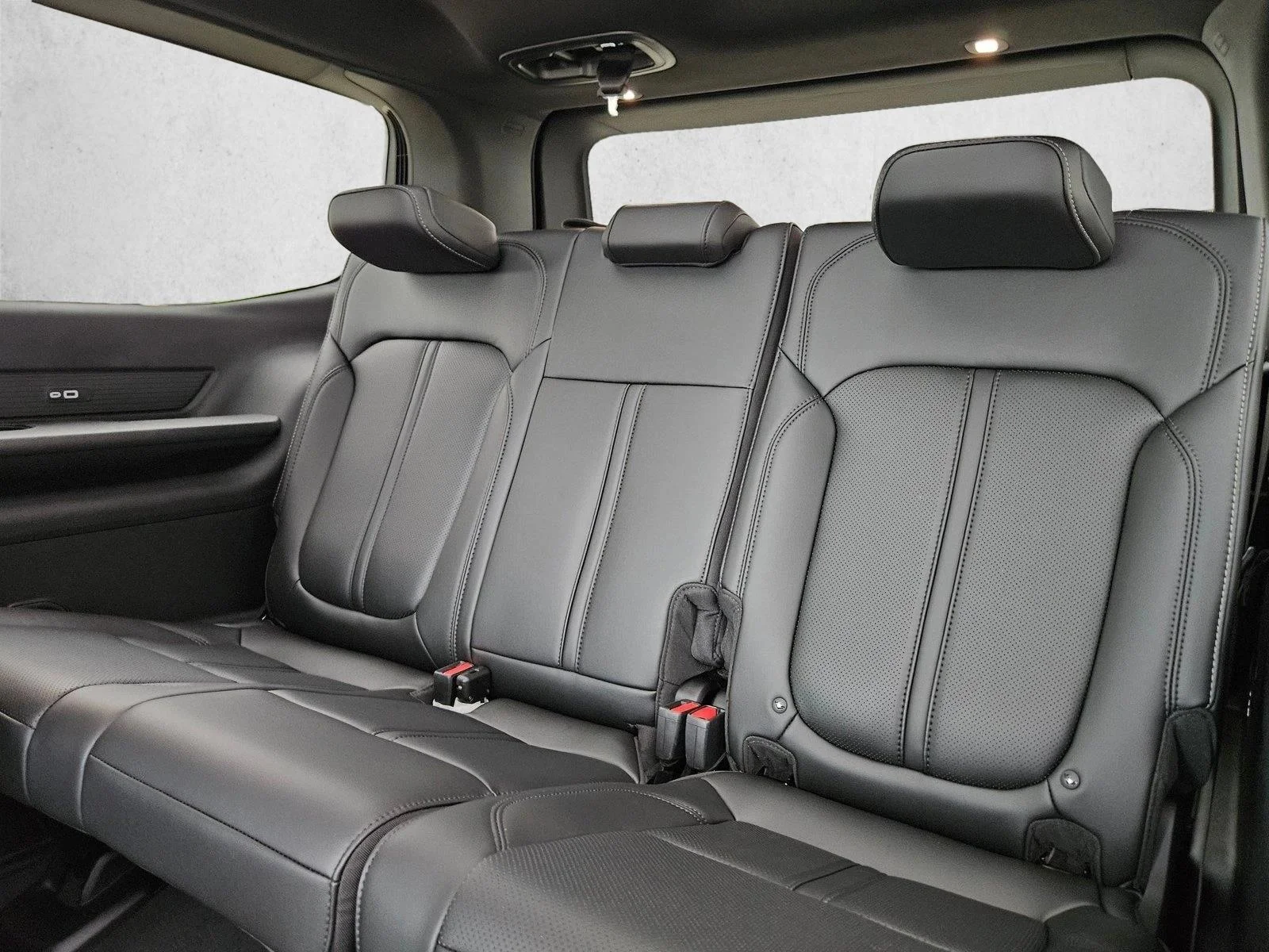 New 2026 High Gloss Black Exterior Paint Jeep  image 17