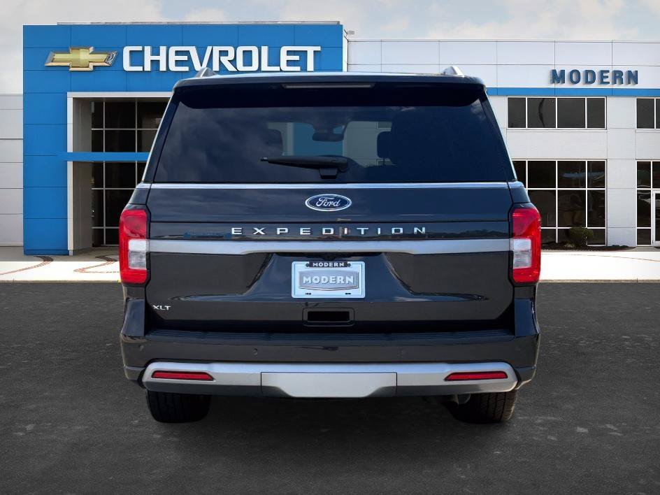 Used 2024 Gray Metallic Ford XLT image 4