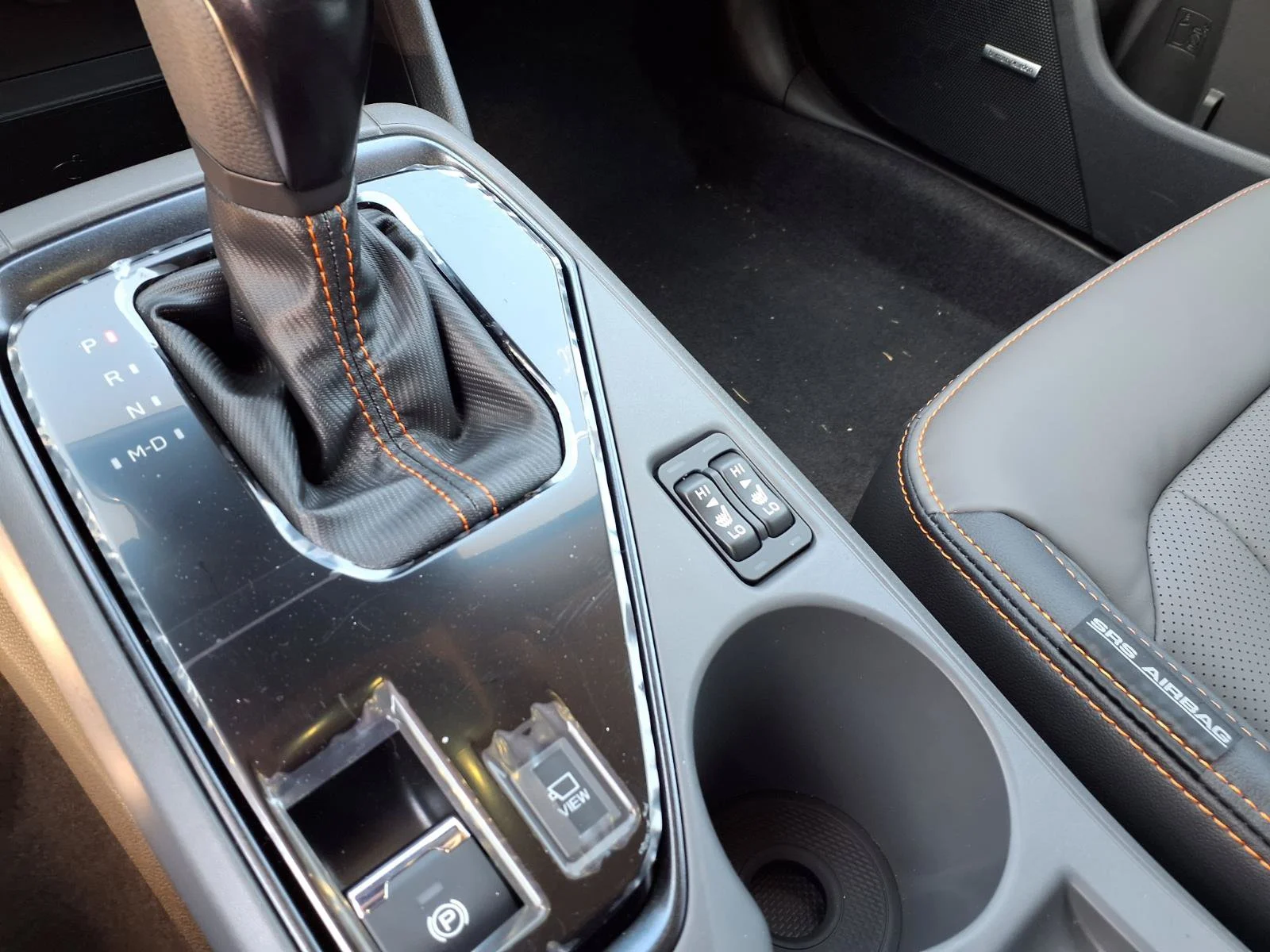New 2026 CRYSTAL WHITE PEARL Subaru Limited Hybrid image 5