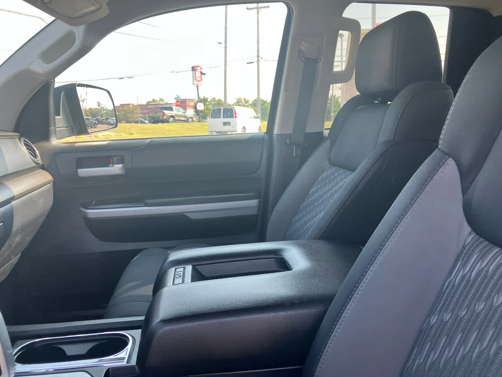 Used 2021 Midnight Black Metallic Toyota SR5 image 12