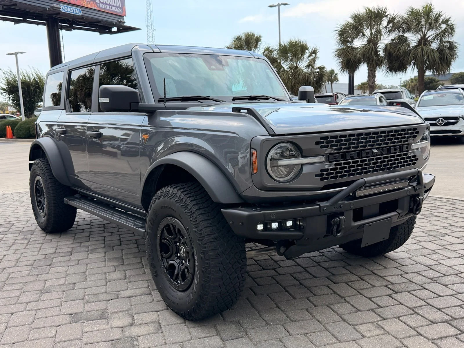 Used 2022 Carbonized Gray Metallic Ford Badlands image 7