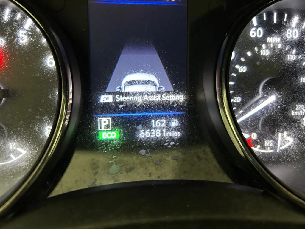 Used 2019 Gray Nissan SL image 10