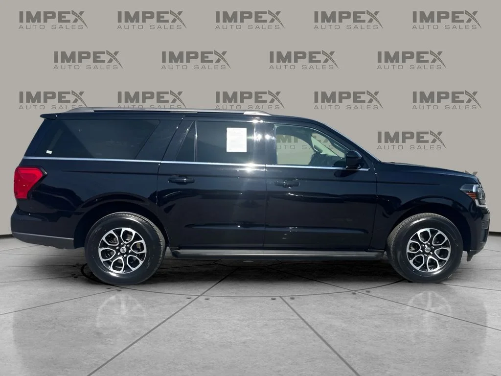 Used 2024 Black Ford XLT image 6