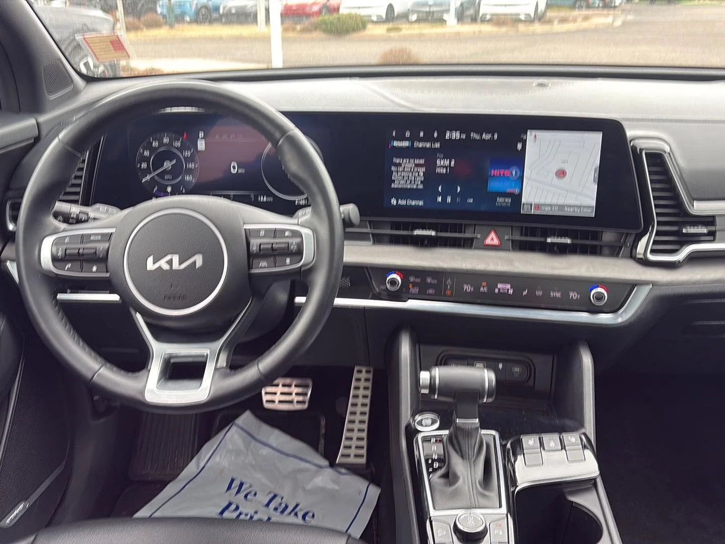 Used 2024 Glacial White Pearl/Ebony Black Roof Kia X-Pro image 20