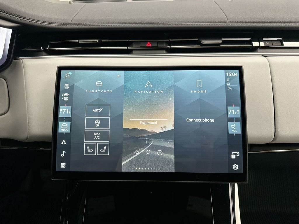 New 2026 Borasco Grey LAND ROVER SE image 21