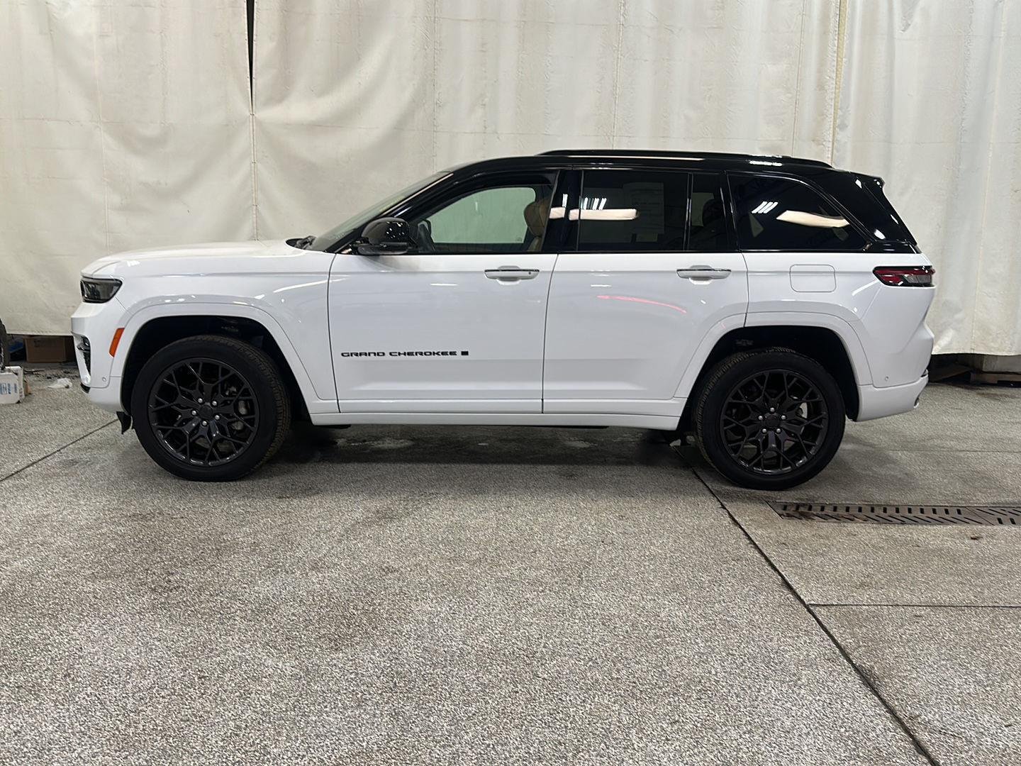 Used 2024 Jeep Grand Cherokee Summit Reserve with VIN 1C4RJHEG4R8590131 for sale in Waconia, Minnesota