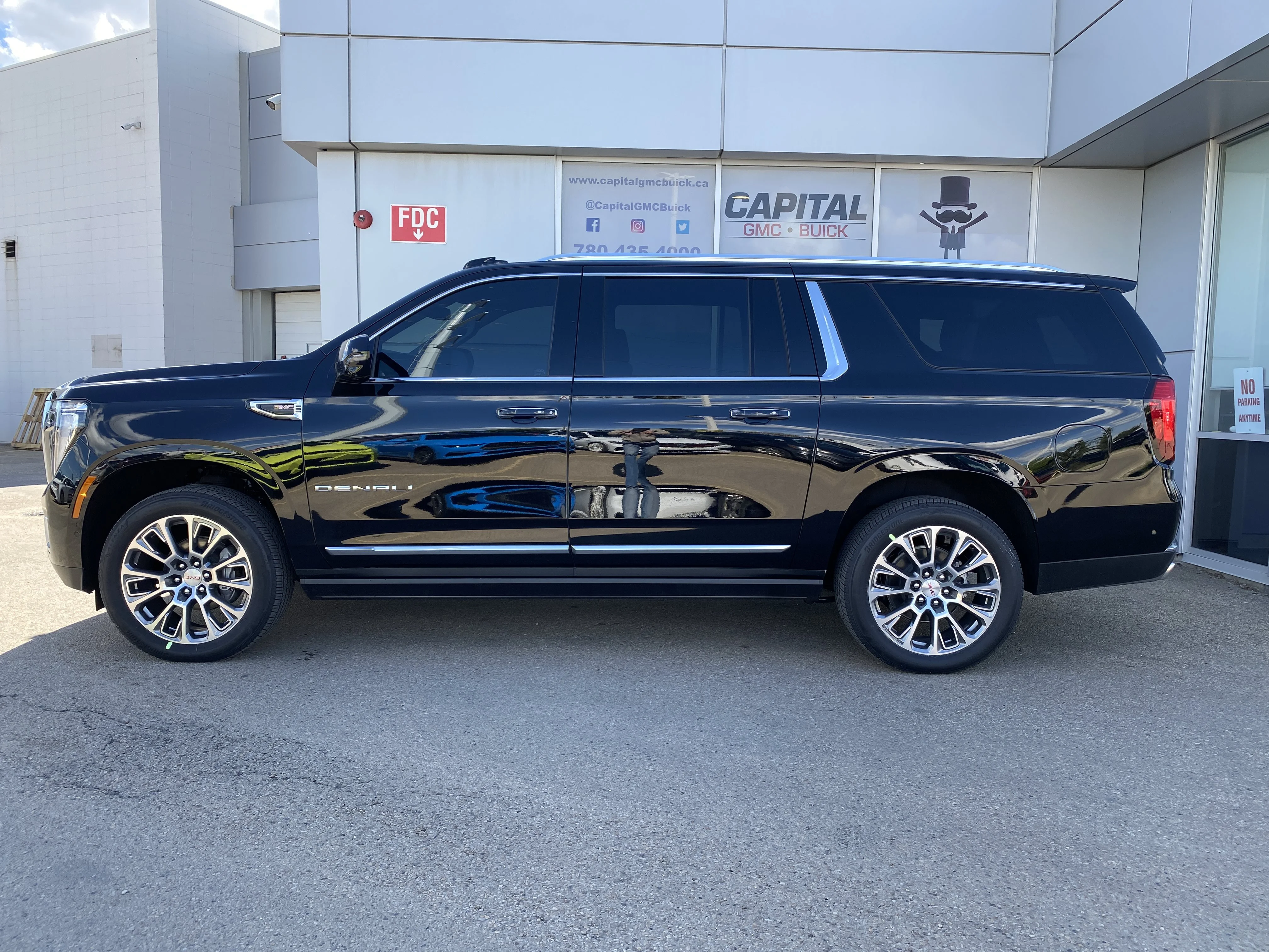 New 2026 ONYX BLACK GMC Denali image 3