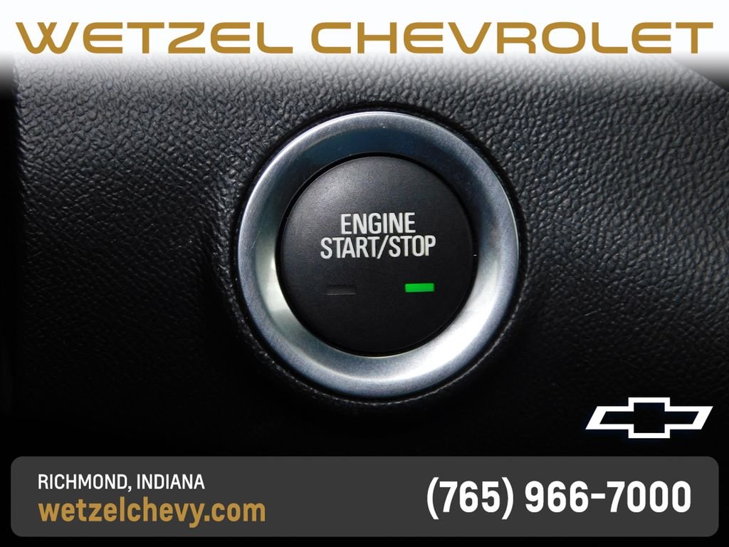 Used 2023 Silver GMC AT4 image 34