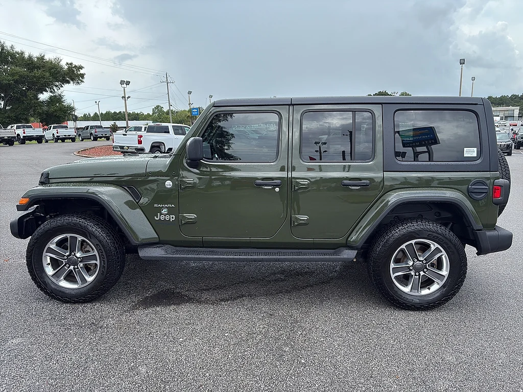 Used 2020 GREEN Jeep  image 3