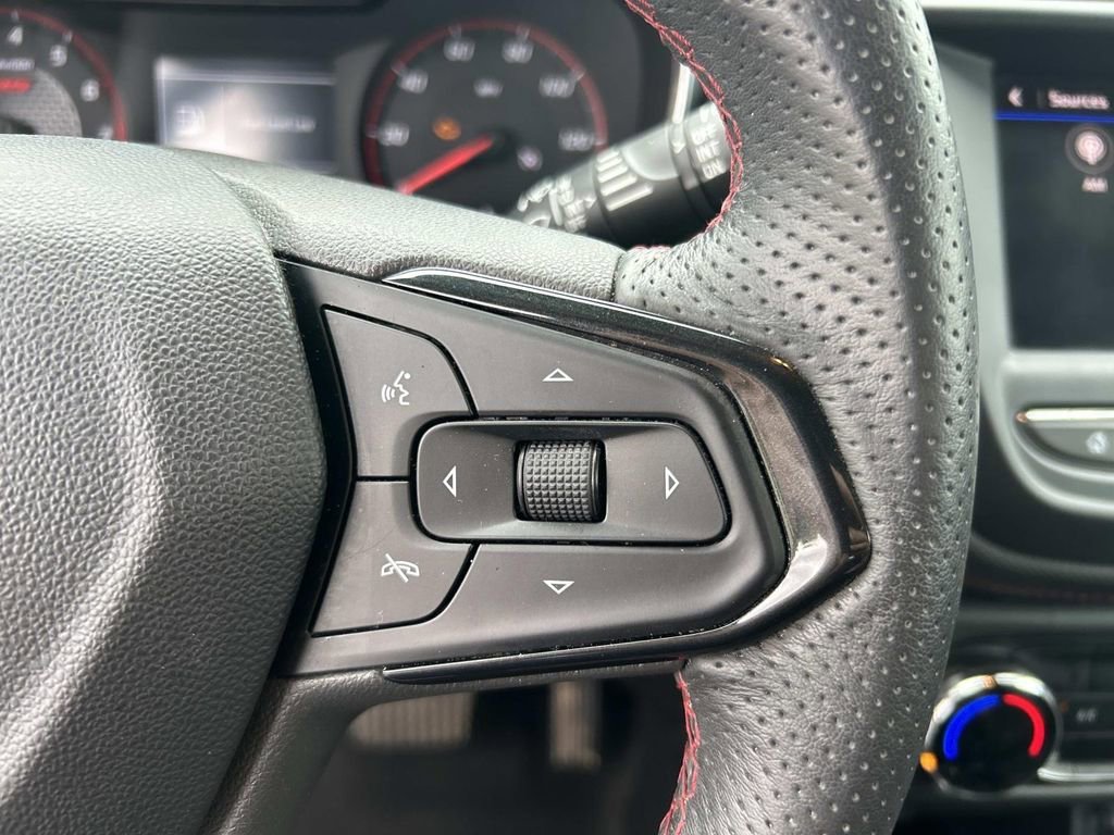 Used 2021 SUMMIT WHITE Chevrolet RS image 31