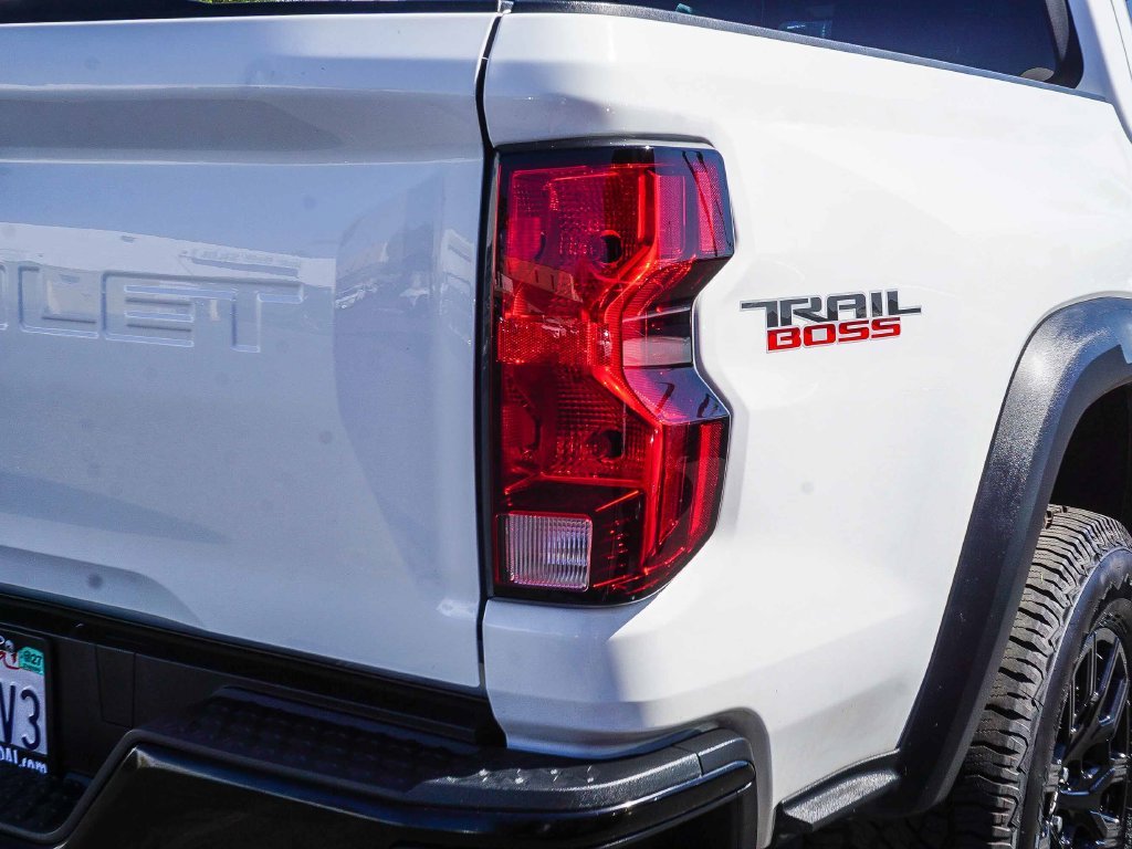 Used 2023 White Chevrolet Trail Boss image 7