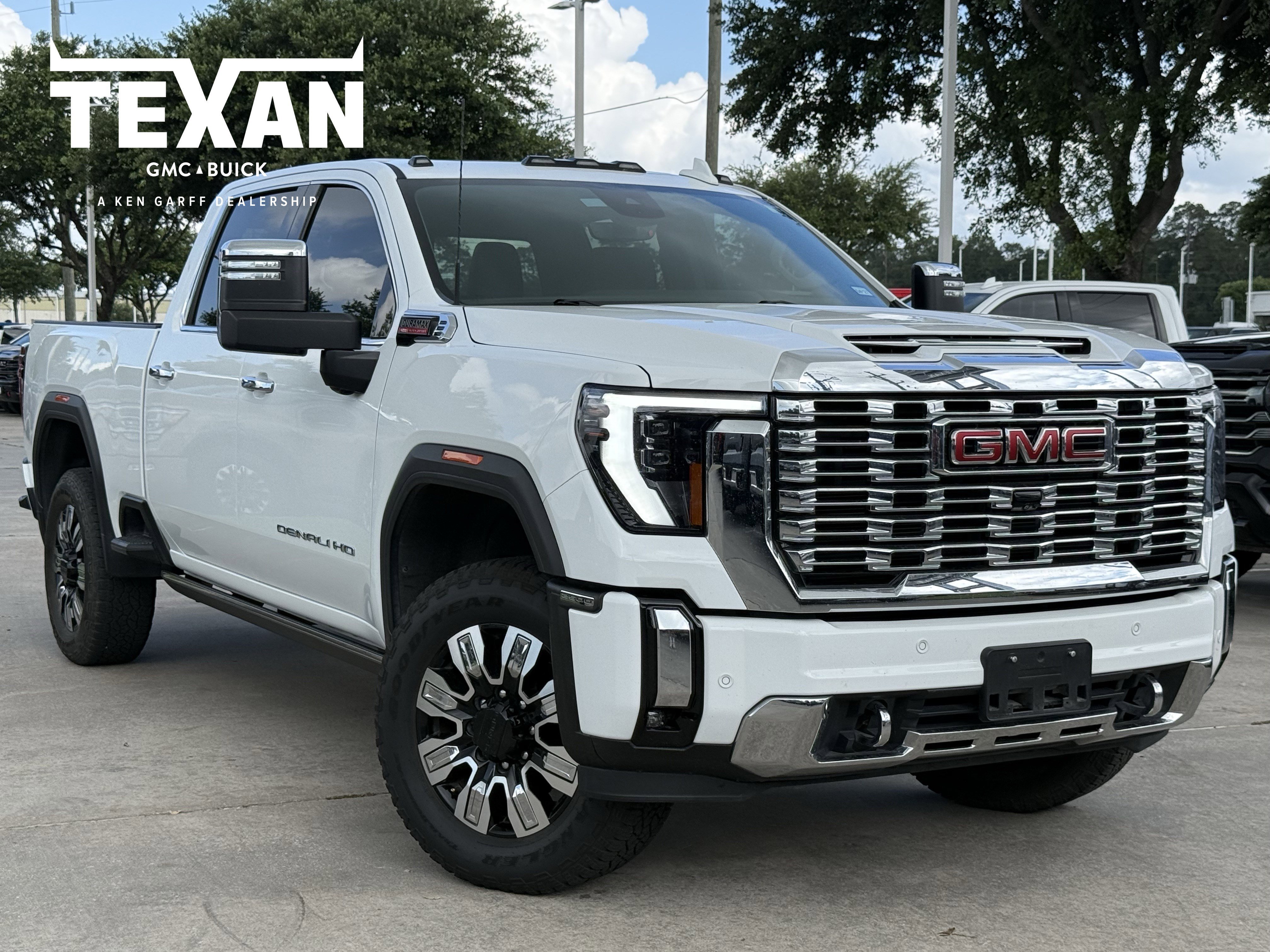 2024 GMC Sierra 4WD Crew Cab Standard Box Denali's photo
