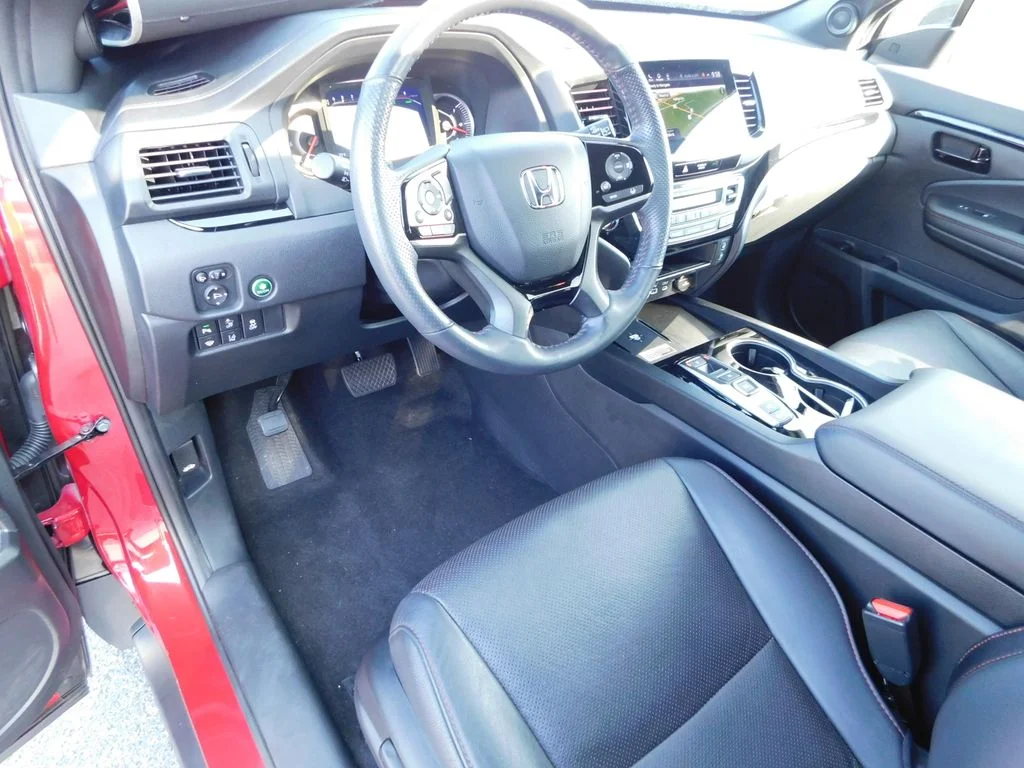 Used 2025 Red Honda Black Edition image 15