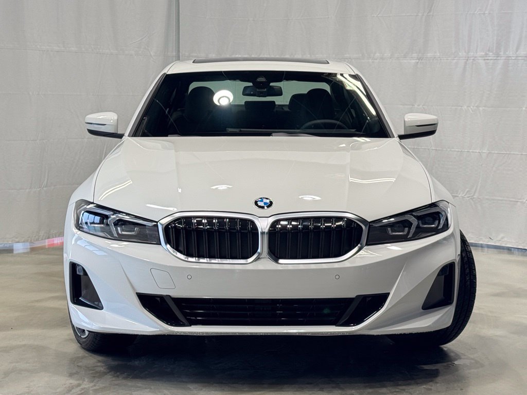 New 2026 White BMW 330i xDrive image 2
