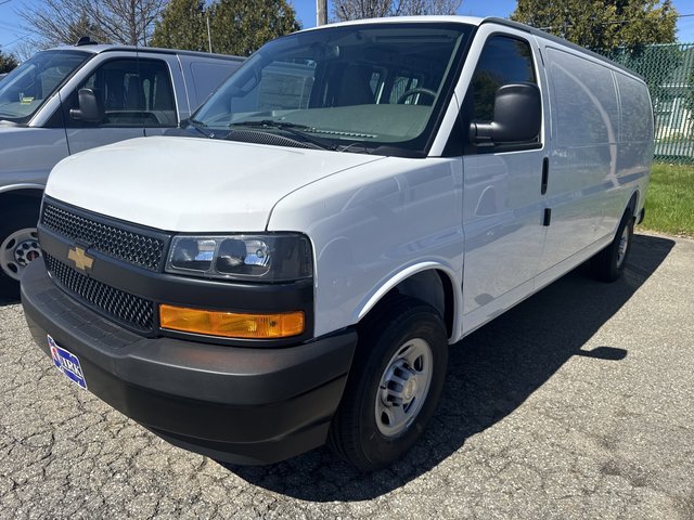 2026 Chevrolet Express Cargo WT