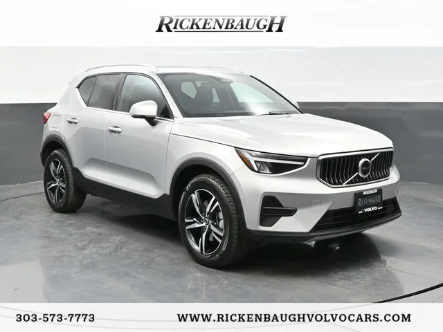 2025 Volvo XC40 Core