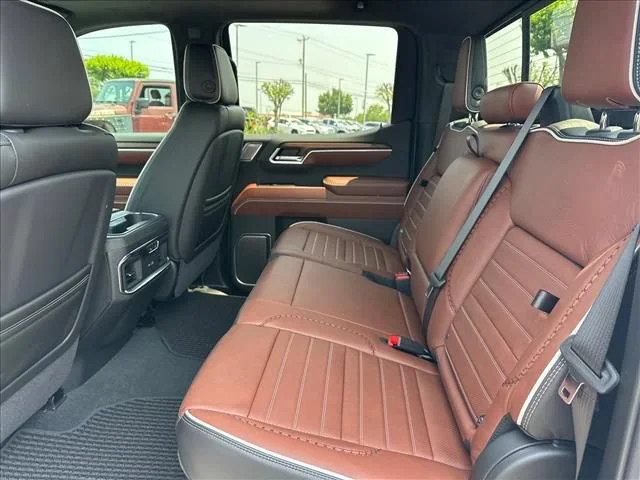 New 2026 Glacier White Tricoat GMC Denali Ultimate image 25