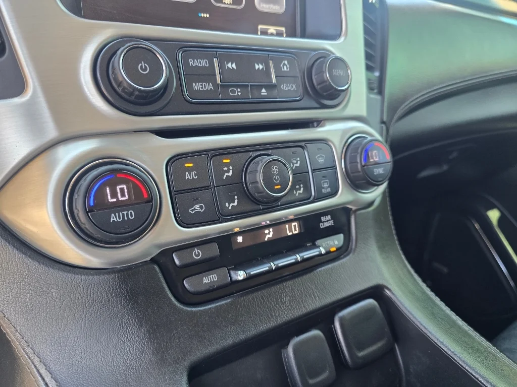 Used 2017 Summit White GMC SLE image 22