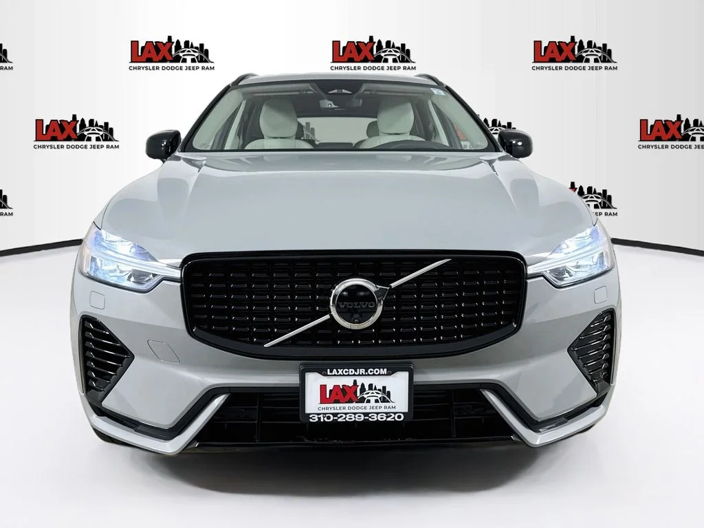Used 2025 Gray Volvo T8 Ultra image 2