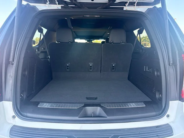 Used 2023 White GMC Denali image 12