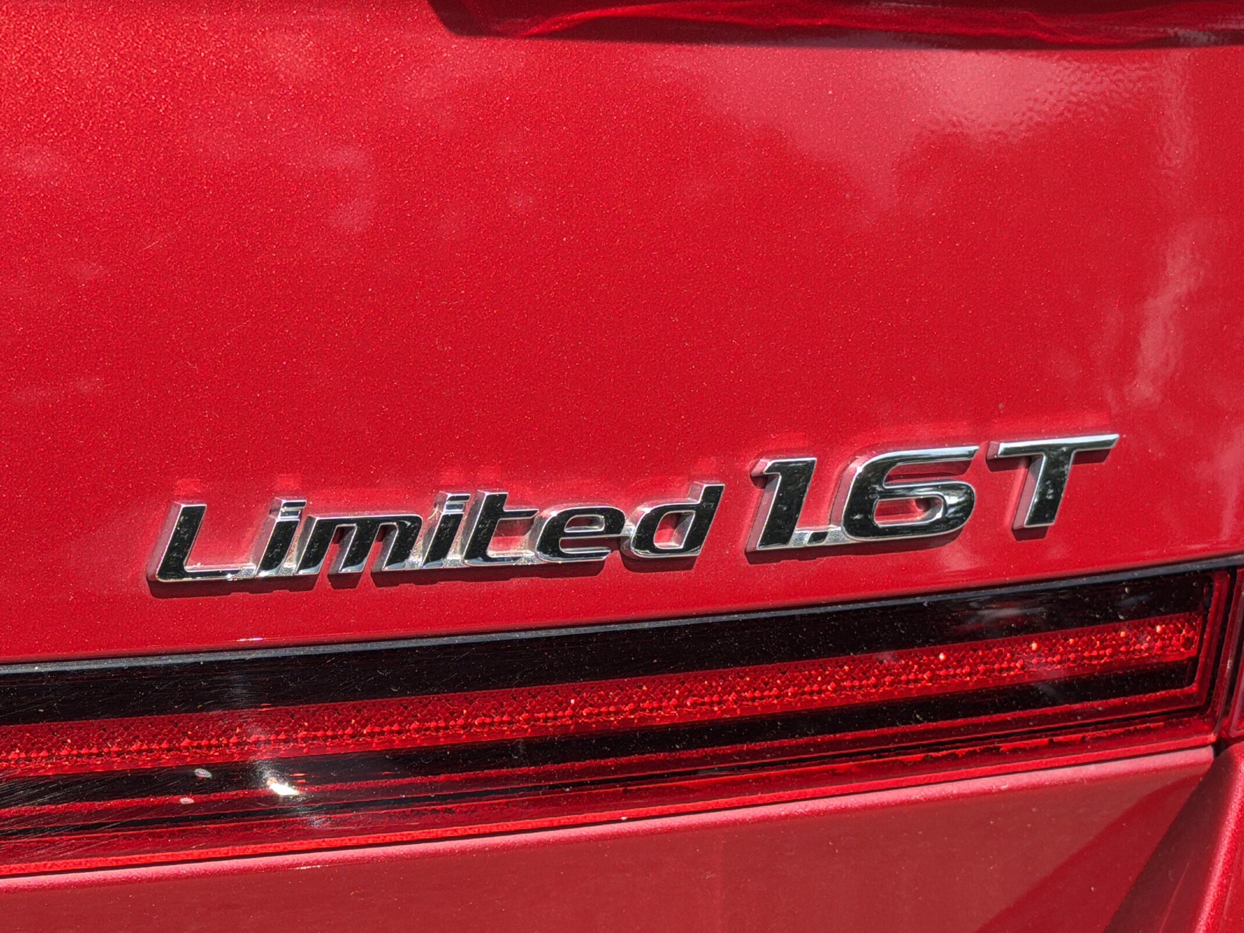 Used 2021 Calypso Red Hyundai Limited image 29