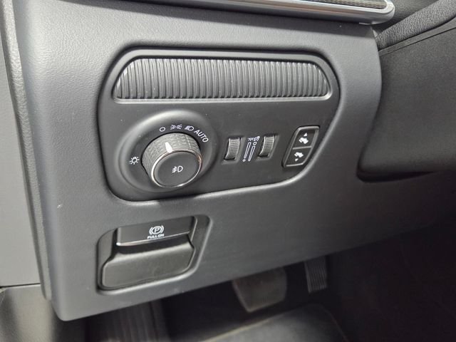 Used 2024 Silver Jeep Series II image 28